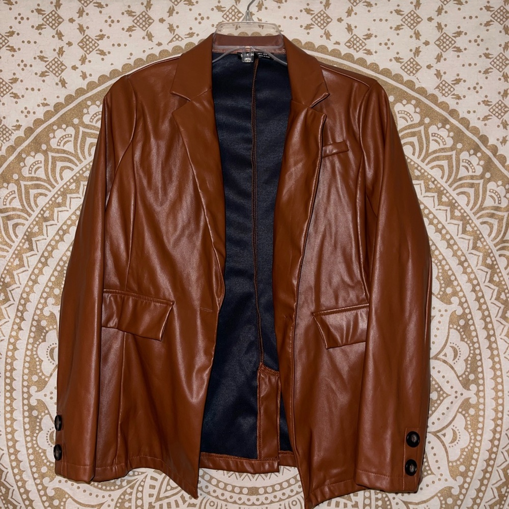 “SHEIN” LADIES BROWN PLEATHER LONG SLEEVED JACKET, BUTTON CLOSURE…SIZE SMALL